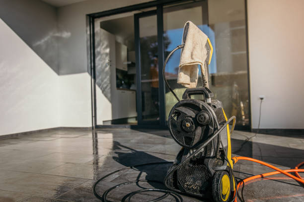 Best Sign and Awning Cleaning  in Huntsville, MO