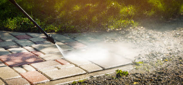 Best Roof Washing  in Huntsville, MO
